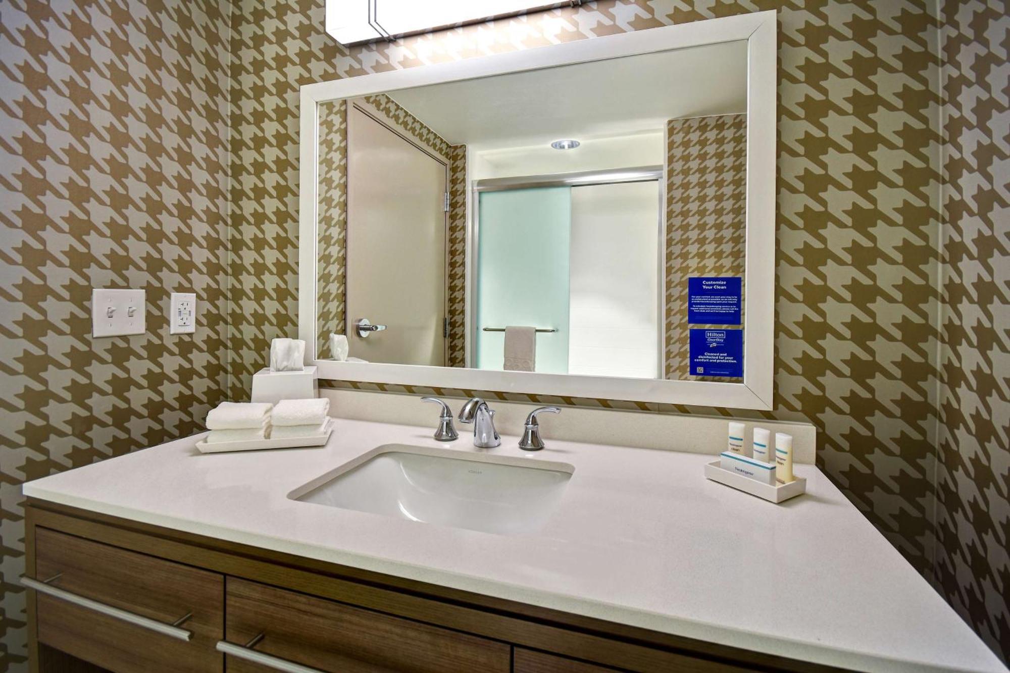 Home2 Suites Wichita Downtown Delano, Ks Bagian luar foto